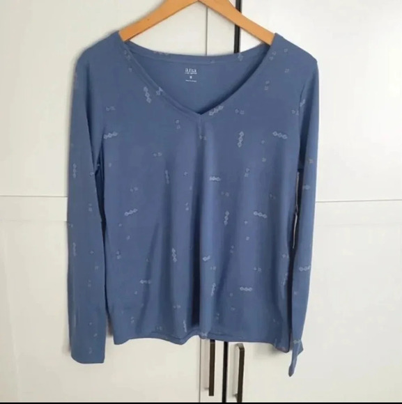 🌴2/$25🌴A.n.a Long Blue Sleeve Shirt Size Medium - Picture 1 of 2
